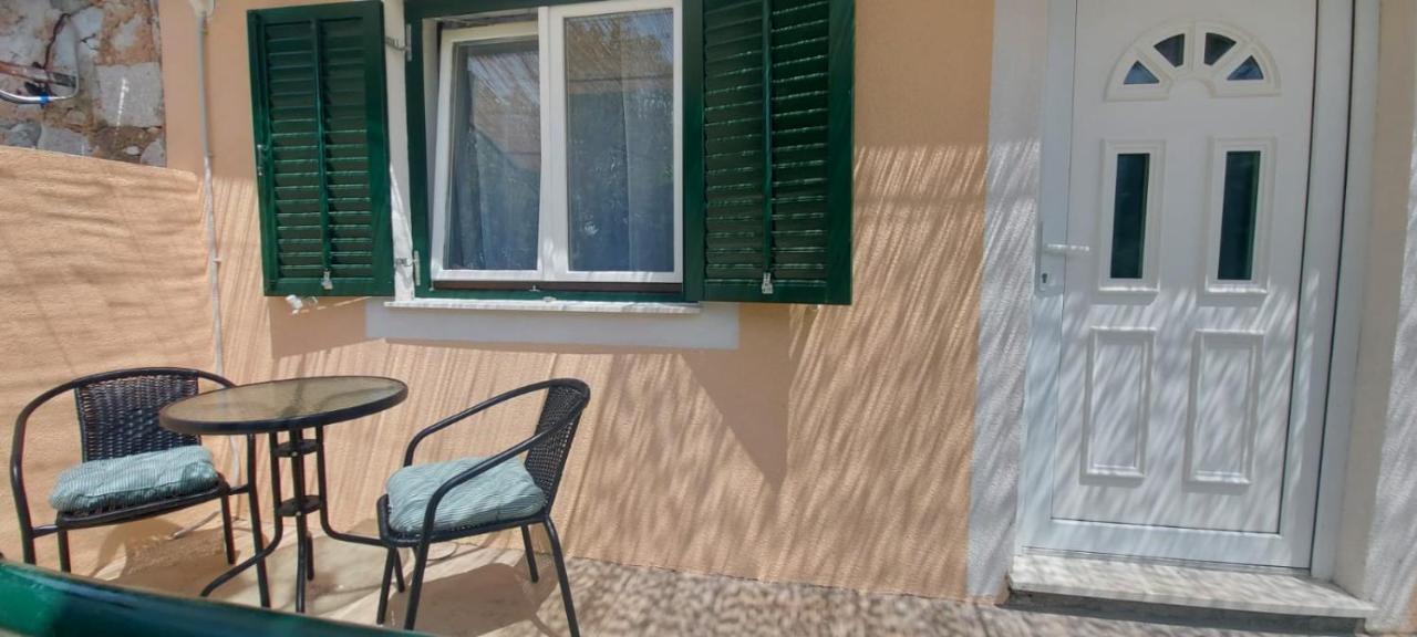 Apartments Lucky Лозовац Екстериор снимка