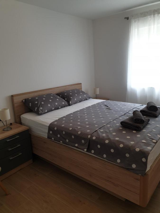 Apartments Lucky Лозовац Екстериор снимка