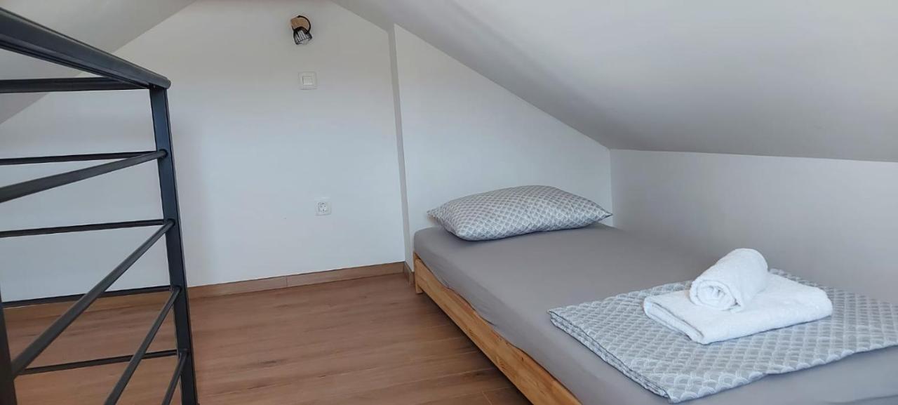 Apartments Lucky Лозовац Екстериор снимка